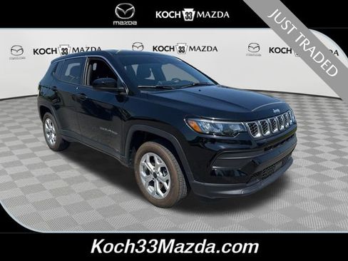 Used 2025 Jeep Compass Sport AWD/4WD image 1