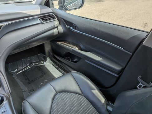 Used 2024 Toyota Camry SE w/ Cold Weather Package AWD/4WD image 16