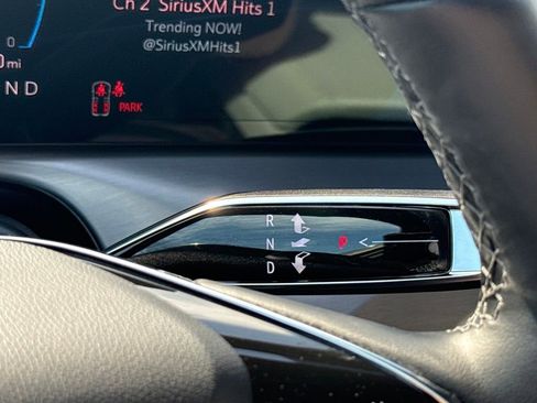 Certified 2026 Cadillac Vistiq Luxury image 8