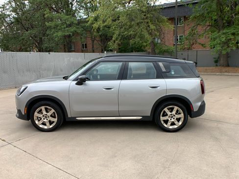 Used 2025 MINI Cooper Countryman S AWD/4WD image 2