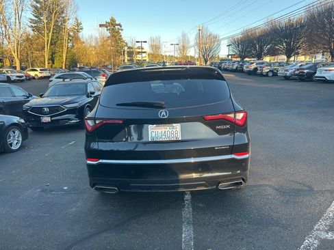 Used 2023 Acura MDX SH-AWD w/ Technology Package image 5