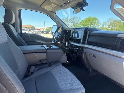Used 2025 Ford F250 XLT w/ FX4 Off-Road Package AWD/4WD image 19