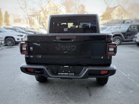 New 2026 Jeep Gladiator Sport AWD/4WD image 11