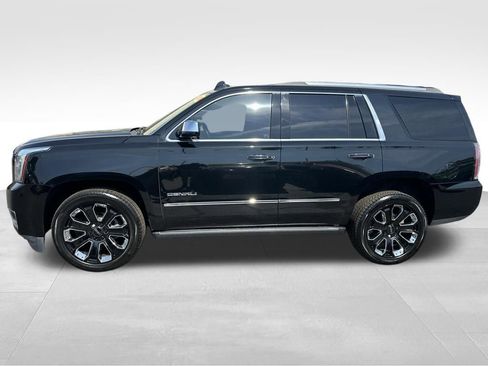 Used 2018 GMC Yukon Denali w/ Denali Ultimate Package AWD/4WD image 2