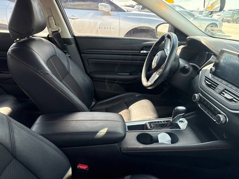 Used 2021 Nissan Altima 2.0 SR FWD image 23