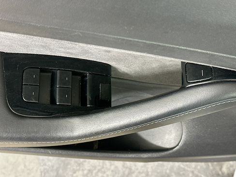 Used 2020 Tesla Model 3 Standard Range Plus RWD image 15