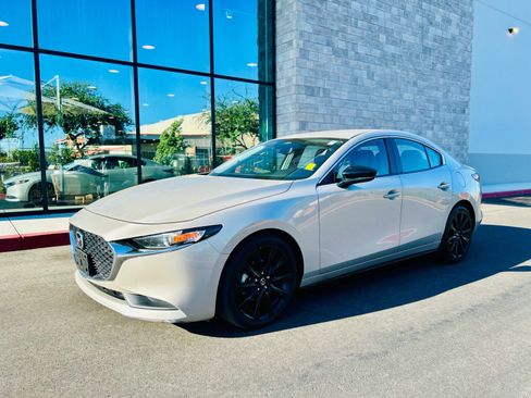 Used 2024 MAZDA MAZDA3 s FWD image 1