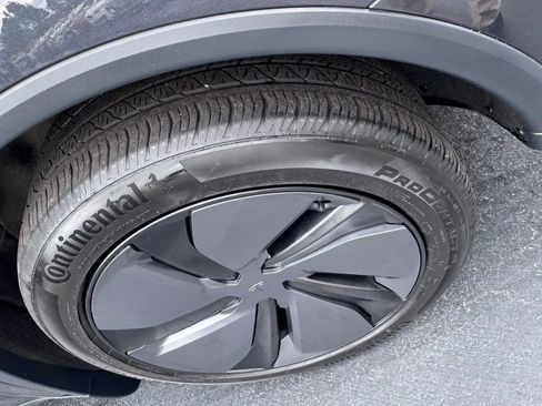 Used 2026 Tesla Model Y 2WD image 34