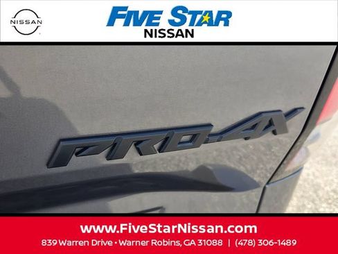 Used 2024 Nissan Frontier PRO-4X w/ Off-Road Protection Package AWD/4WD image 11