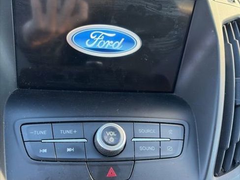 Certified 2019 Ford Escape SEL image 16