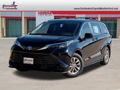 New 2025 Toyota Sienna LE