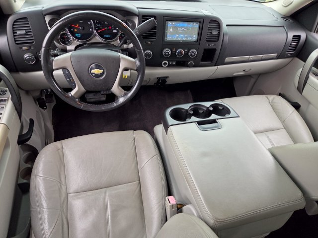 Used 2011 Chevrolet Silverado 2500 LT AWD/4WD image 9