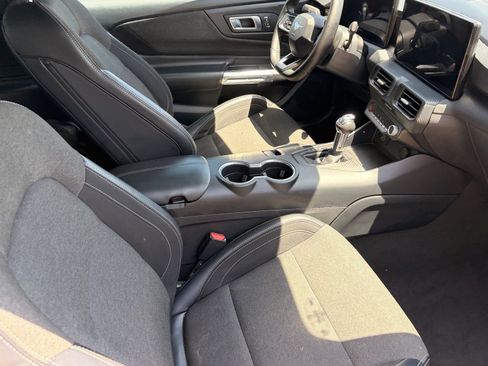 Certified 2024 Ford Mustang Coupe RWD image 11
