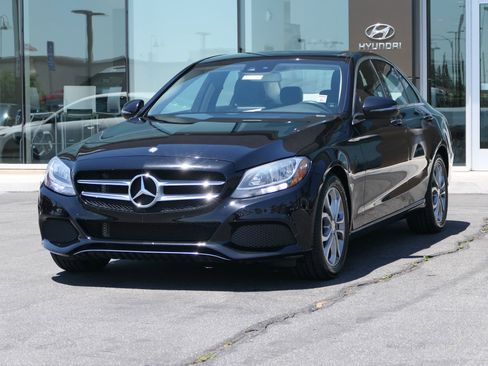 Used 2017 Mercedes-Benz C 300 Sedan w/ Premium 1 Package image 7