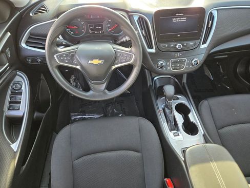 Used 2024 Chevrolet Malibu LT FWD image 12