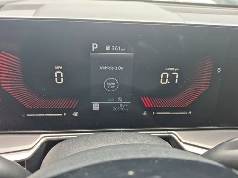 Used 2024 Kia Sorento S FWD image 6