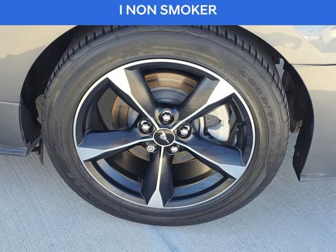 Used 2021 Ford Mustang Coupe image 10