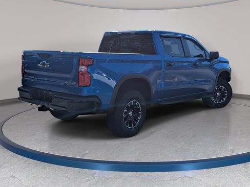 Used 2023 Chevrolet Silverado 1500 ZR2 AWD/4WD image 5