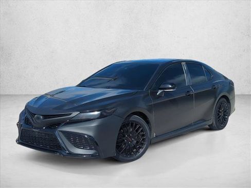Used 2022 Toyota Camry SE w/ Convenience Package FWD image 12
