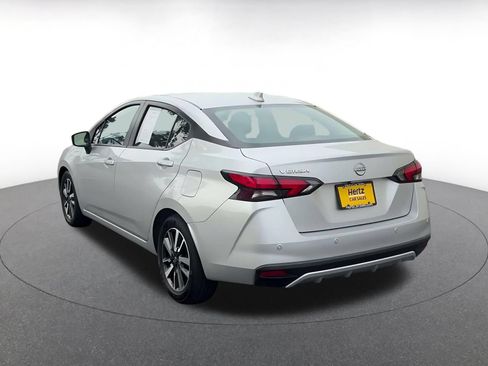 Used 2025 Nissan Versa SV FWD image 9