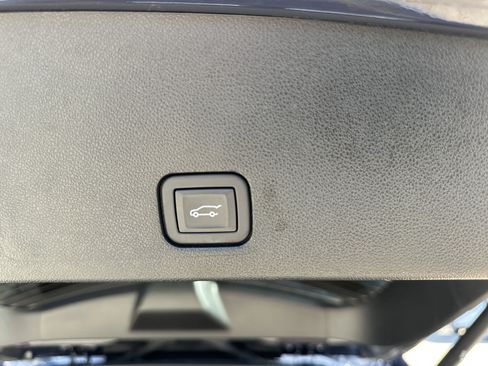 Used 2024 Cadillac XT6 Luxury w/ LPO, Floor Liner Package AWD/4WD image 21