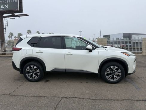 Certified 2023 Nissan Rogue SV image 7