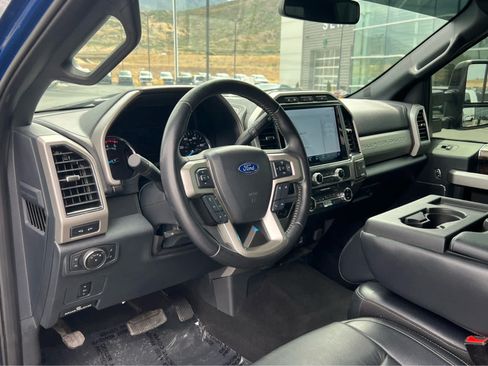 Certified 2022 Ford F350 Lariat w/ Black Appearance Package AWD/4WD image 28