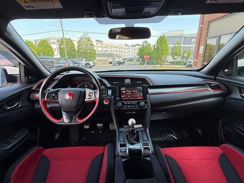 Used 2019 Honda Civic Type R image 24