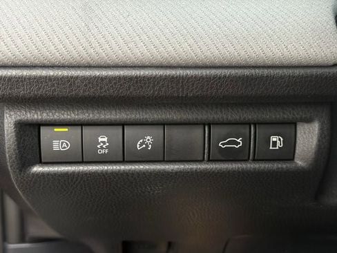 Used 2025 Toyota Camry LE image 24