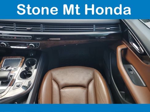 Used 2017 Audi Q7 3.0T Prestige w/ Prestige Package AWD/4WD image 18