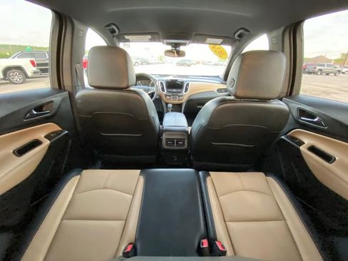 Used 2024 Chevrolet Equinox Premier FWD image 17