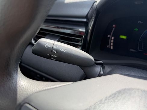 Used 2025 Toyota Camry LE FWD image 20
