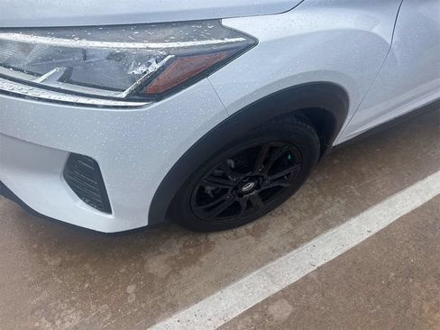 Used 2021 Nissan Kicks SV w/ Exterior Package FWD image 6