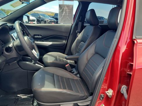 Used 2020 Nissan Kicks SR w/ SR Premium Package FWD image 17