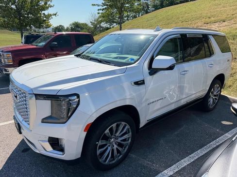 Used 2021 GMC Yukon Denali w/ Denali Premium Package AWD/4WD image 6