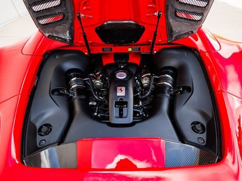 Used 2021 Ferrari F8 Tributo image 77