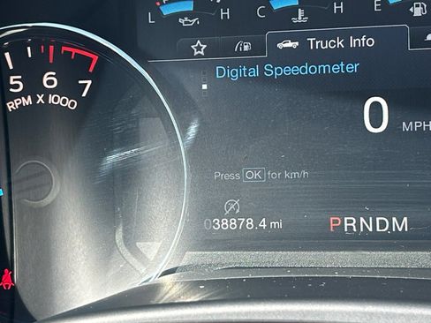 Used 2020 Ford F150 Lariat image 2