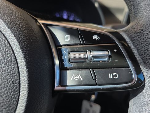 Certified 2023 Kia Forte LXS image 21