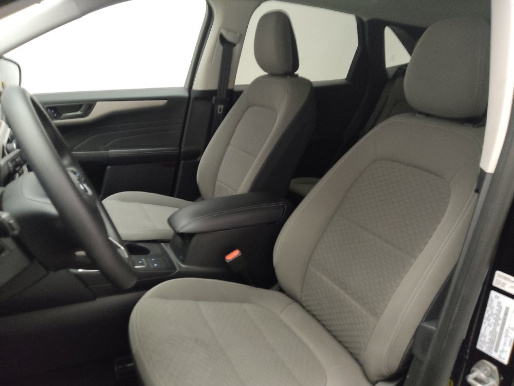 Used 2022 Ford Escape SE FWD image 17
