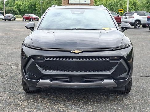 Used 2024 Chevrolet Equinox EV LT FWD image 29
