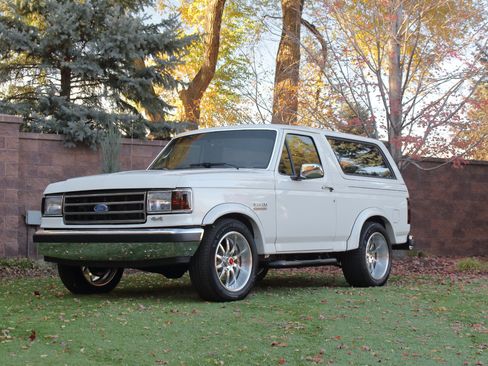 Used 1987 Ford Bronco image 2