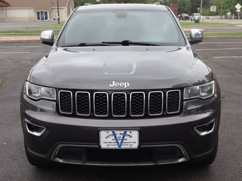 Used 2017 Jeep Grand Cherokee Limited w/ Trailer Tow Group IV AWD/4WD image 12