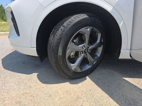 Used 2024 Ford Escape ST-Line w/ Tech Pack #1 FWD image 34