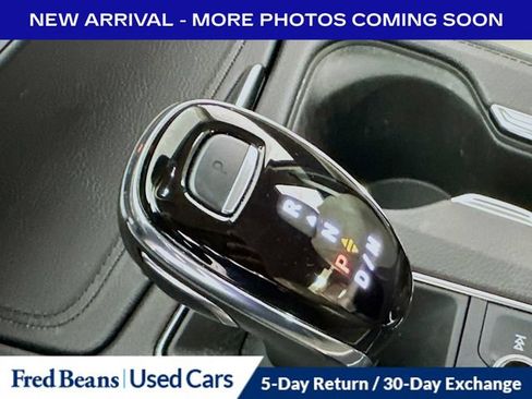 Used 2023 Cadillac XT4 Luxury w/ Cold Weather Package FWD image 23