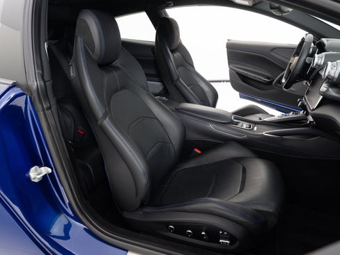 Used 2019 Ferrari GTC4Lusso T RWD image 40