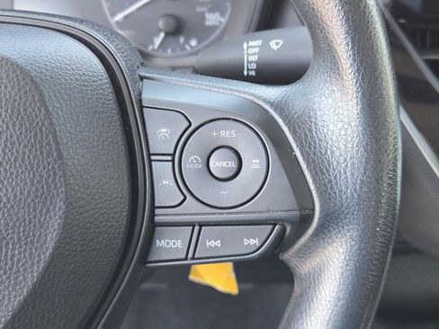 Used 2024 Toyota Corolla LE FWD image 15