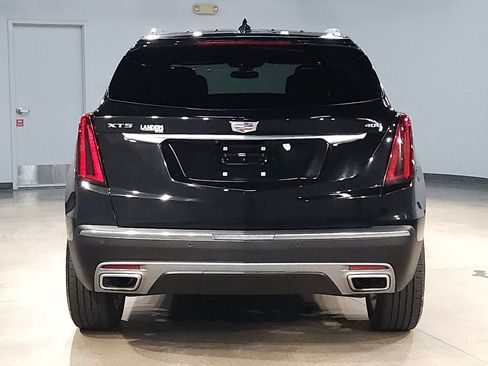 Used 2025 Cadillac XT5 Premium Luxury image 6