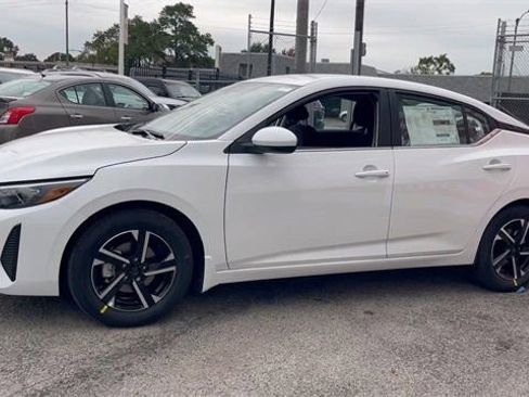New 2025 Nissan Sentra SV w/ All-Weather Package image 7