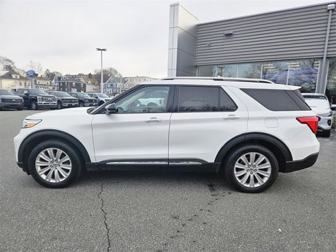 Used 2020 Ford Explorer Limited image 2