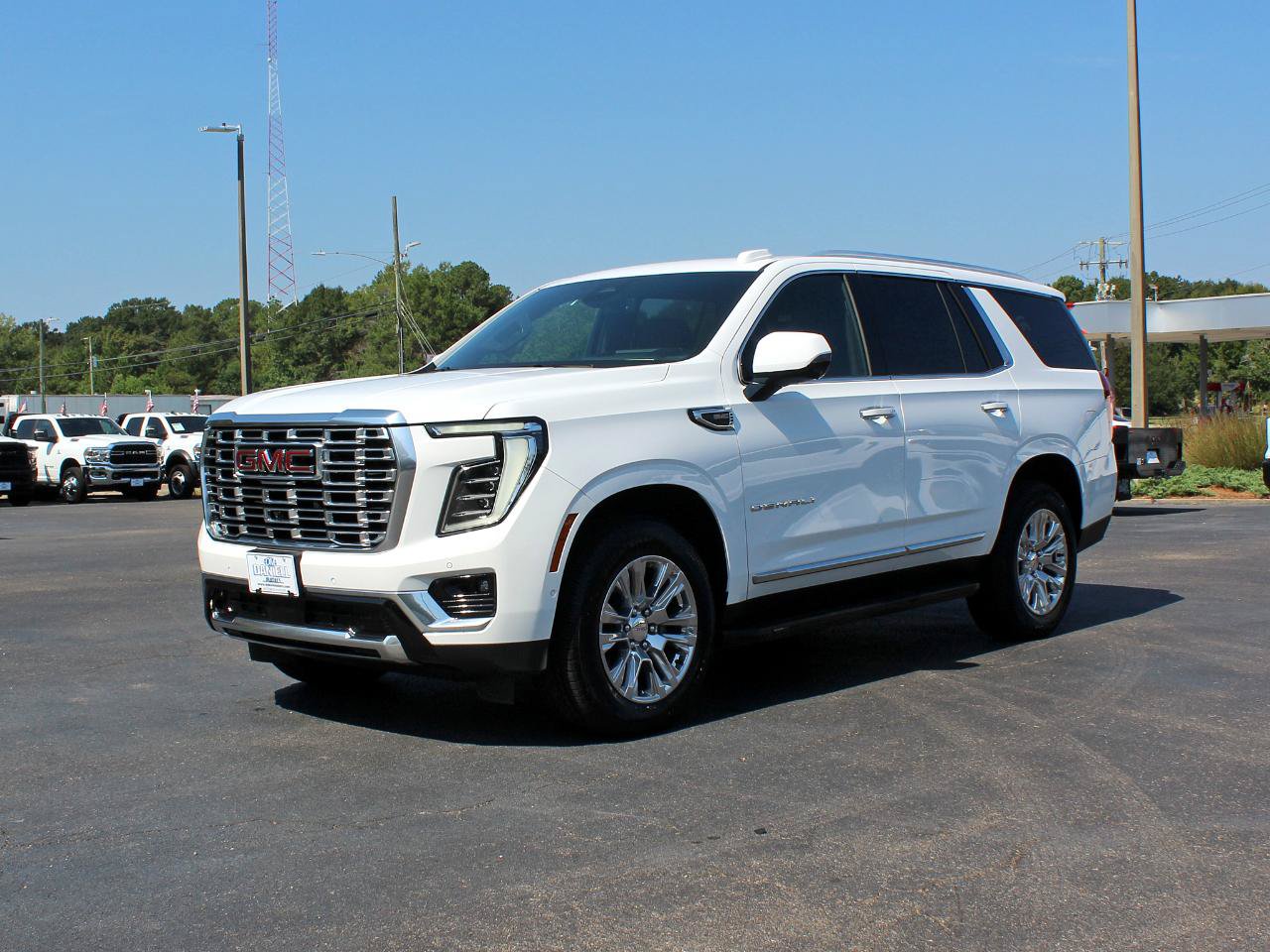 Used 2025 GMC Yukon Denali AWD/4WD image 9